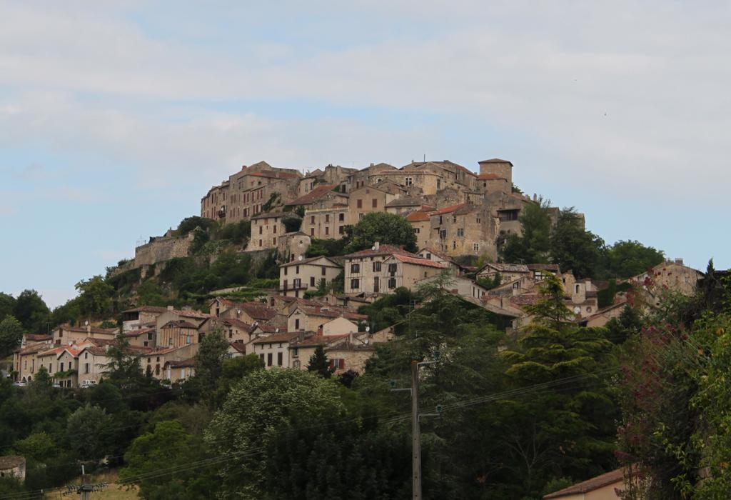 Le Pigeonnier De Lacalm Gite Saint-Gregoire  外观 照片
